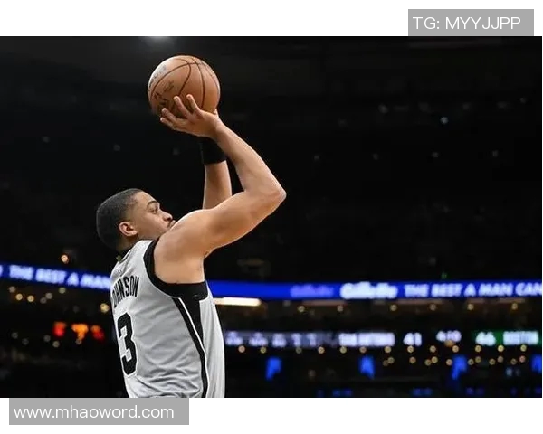 凯尔登赞米奇教练为卓越领袖全明星执教展现榜样力量